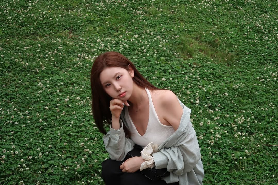 ayaageem 게시물 이미지: 공원에 앉아있기 딱 좋은 계절 𖤣𖥧𖥣｡𖤣

#올림픽공원 #피크닉 #잠실