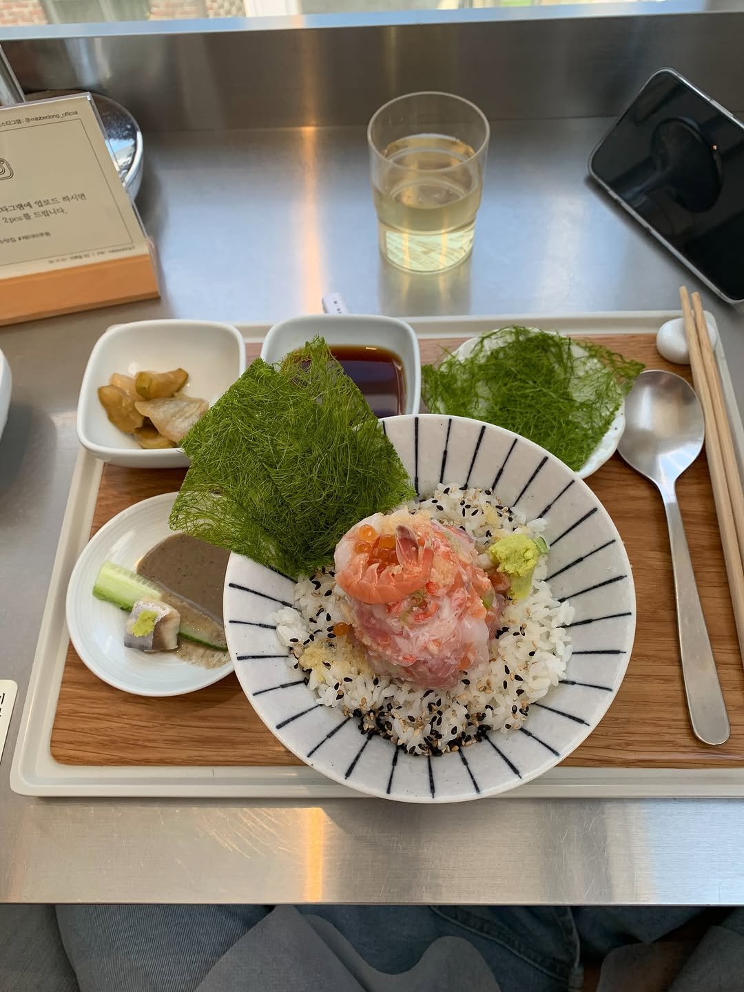 Photo by 영아 on August 16, 2025. May be an image of sashimi, smoked salmon and sushi.