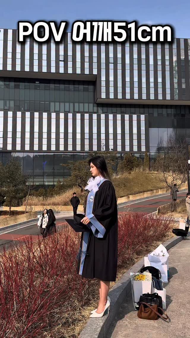 azure_jass 게시물 이미지: 이렇게 던지는거 아니야?…
#졸업 #대학생 #숭실대