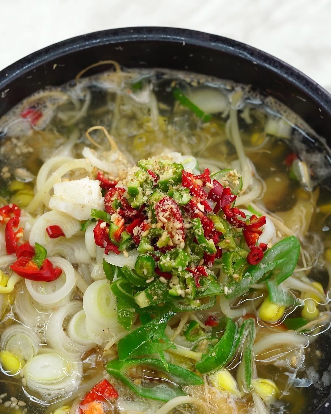 babchanam1 게시물 이미지: 📌 정말 맛있 콩나물국 레시피

[재료]
콩나물 한줌
물800ml
황태...