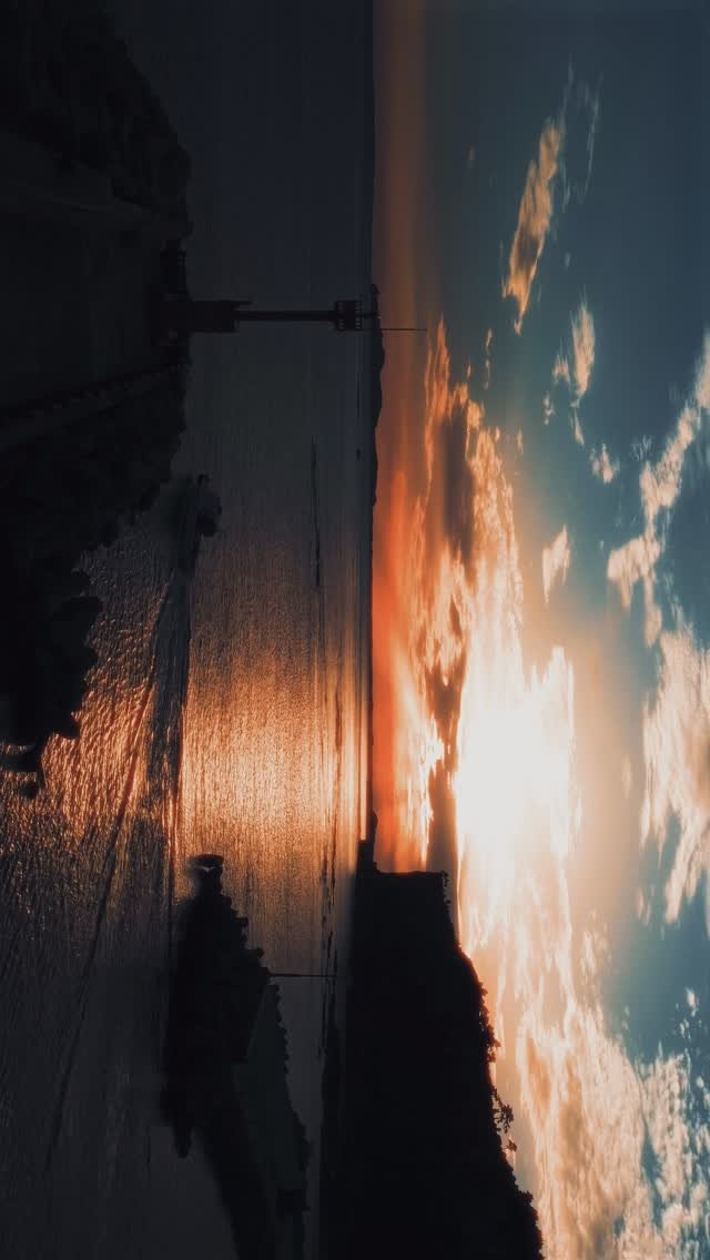 bada_ha 게시물 이미지: 노을빛 제주 가을 🌅𓂃𓊝𓄹𓄺
제 고향인 제주에서 드론 날리는 게 꿈이었는데 드디어...