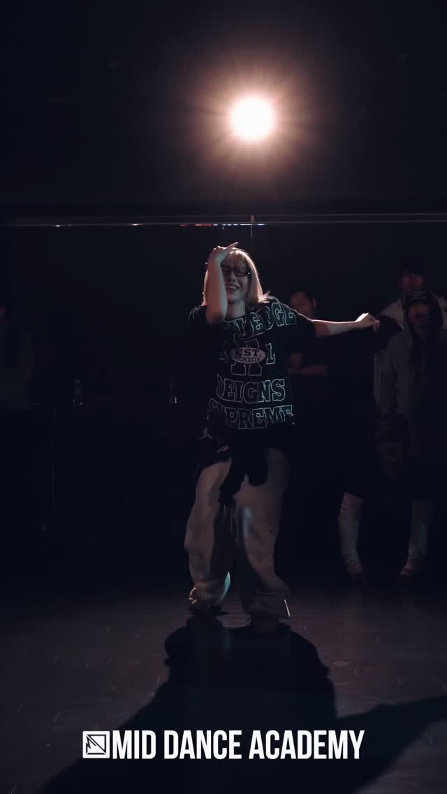 badalee__ 게시물 이미지: 🥀
Choreography by @youngbeenjoo ✨