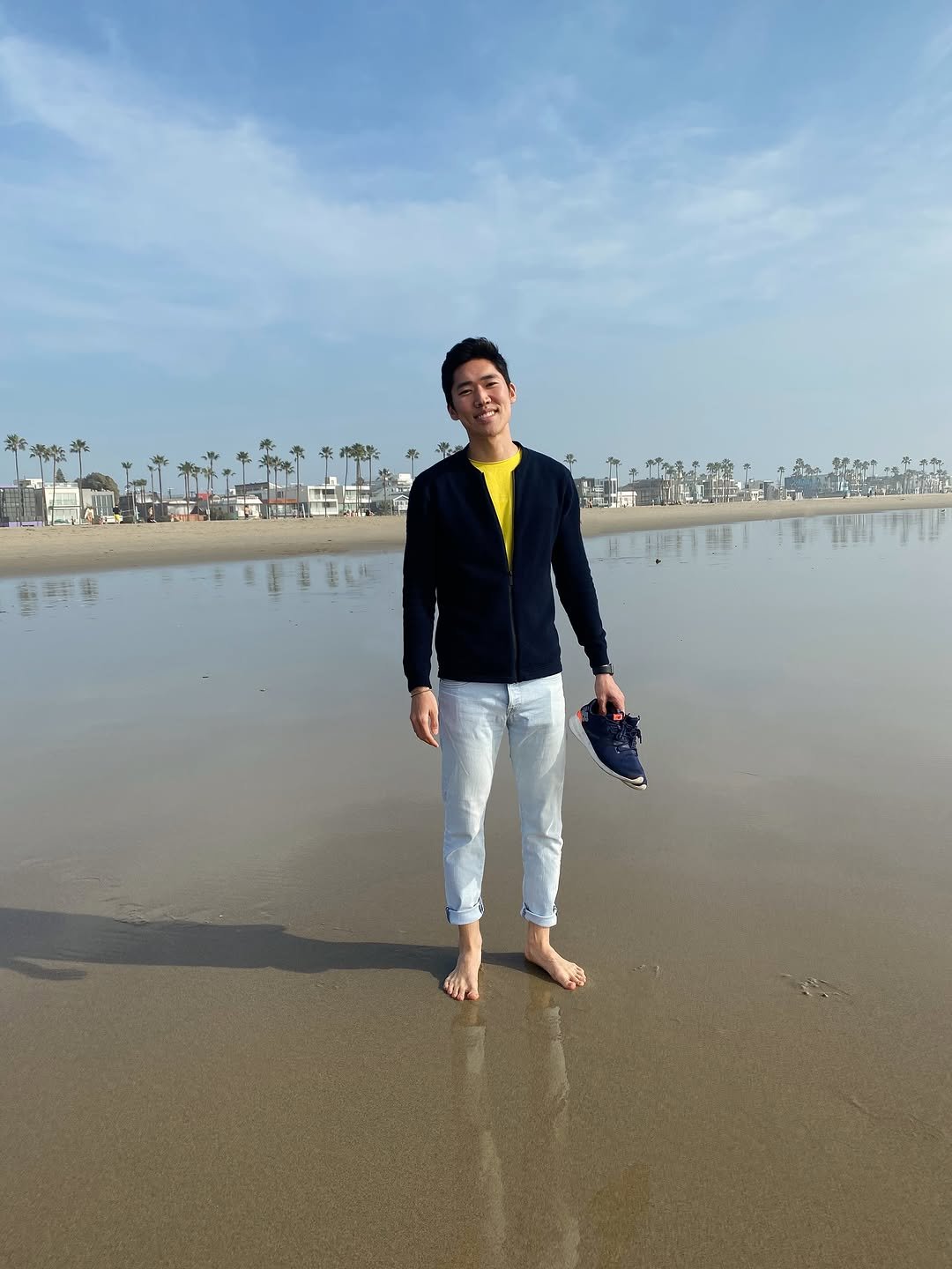 Photo by 제이슨 | Jason K. in Venice Beach. May be an image of 1 person, ocean, beach, coast and text.