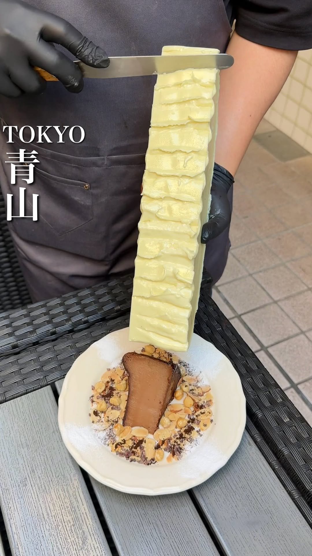 baebae_gurume 게시물 이미지: とろけるホワイトチョコレートチーズケーキ🍫

大人気のこちらのお店では、とろけたラクレットホワ...