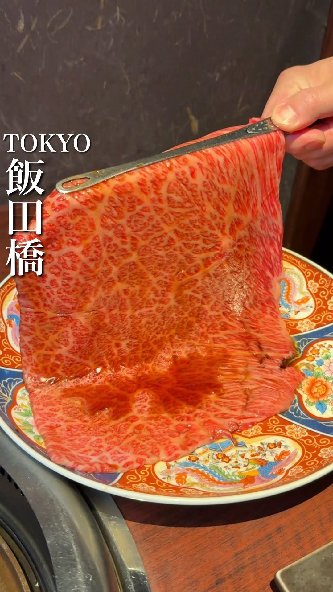 baebae_gurume 게시물 이미지: 巨大すぎる和牛の布団焼き🐮

上質な和牛を取り扱うこちらのお店では、大判1枚の巨大すぎるザブト...