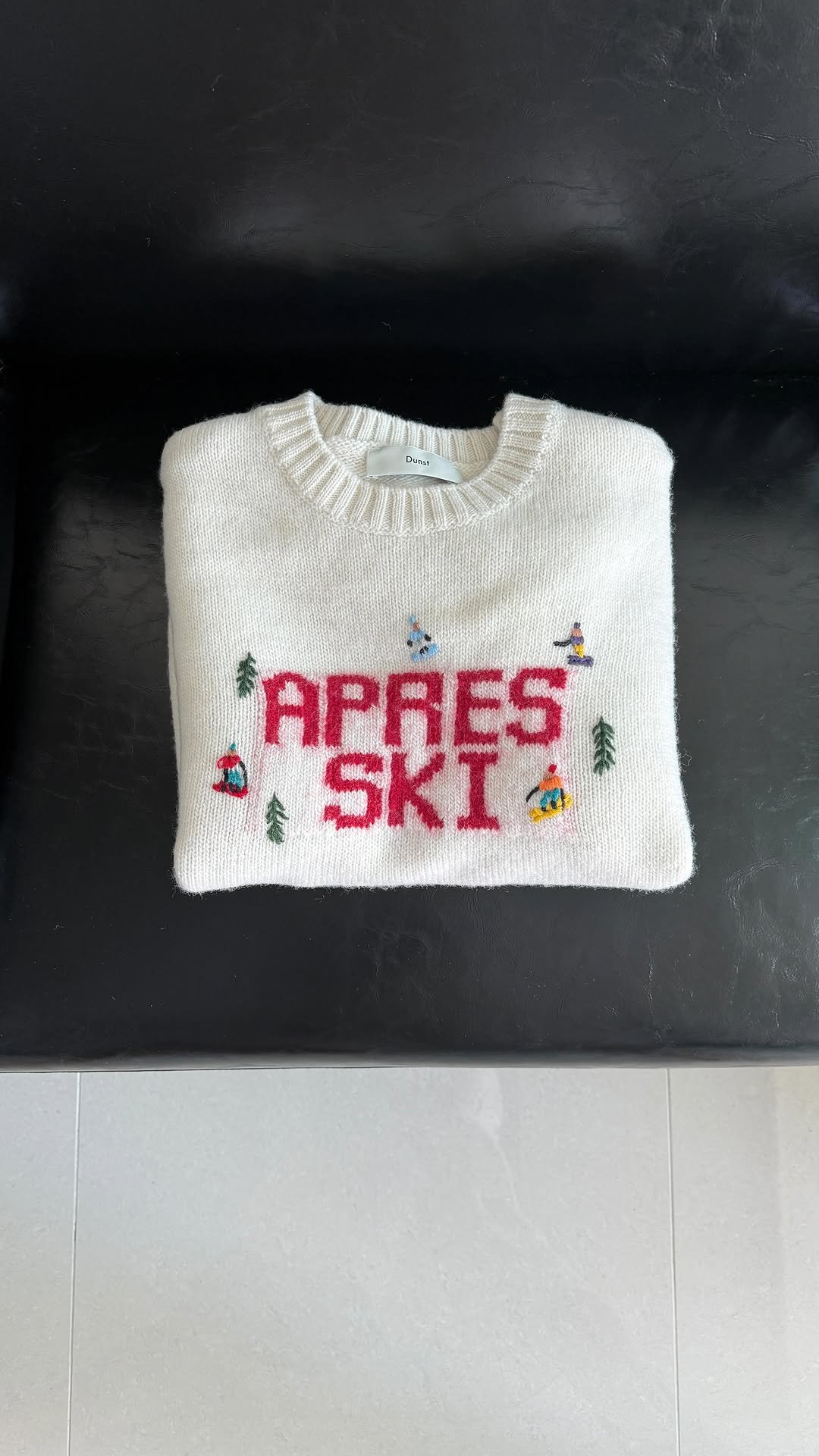 baebaelee__ 게시물 이미지: 이 귀여운 니트 어터카지..🍧 신년모임 추천 코디 가져왔어요! #광고

HAGO에서...