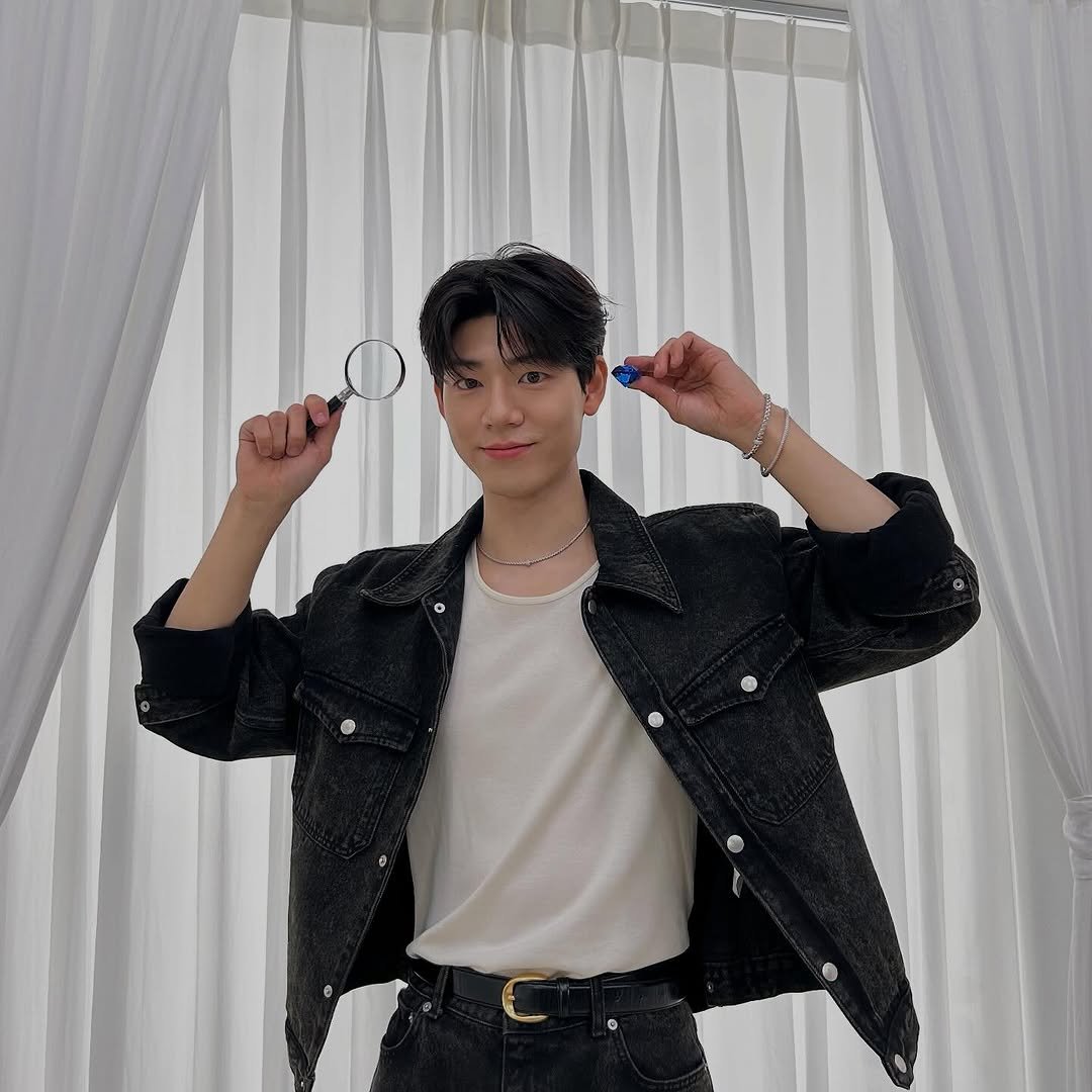 baehyeonseong_ 게시물 이미지: 보석함💎 보고 신사장까지