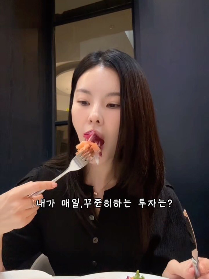 baery.good 게시물 이미지: 요즘 내가 하는 투자! 🖤

쌓이고 쌓는 피부투자💆🏻‍♀️
여자에게 언제나 중요한건...