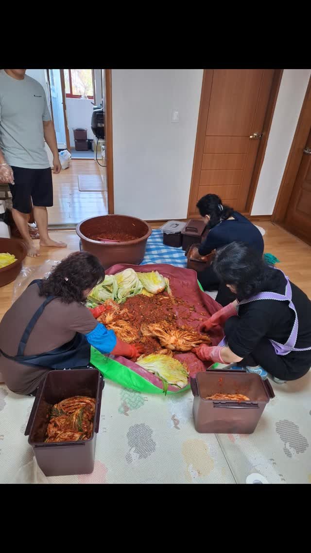 bagseungjin69 게시물 이미지: 우리 김장하는중 ㅋㅋㅋ 작은이모집에서