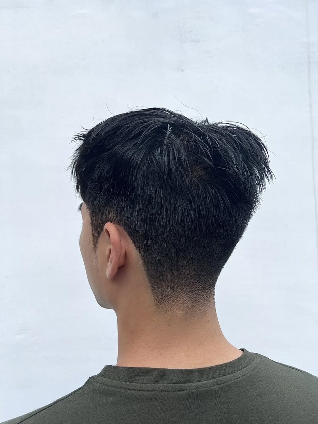 Photo by 제니퍼 on January 04, 2026. May be an image of one or more people, hair and text.