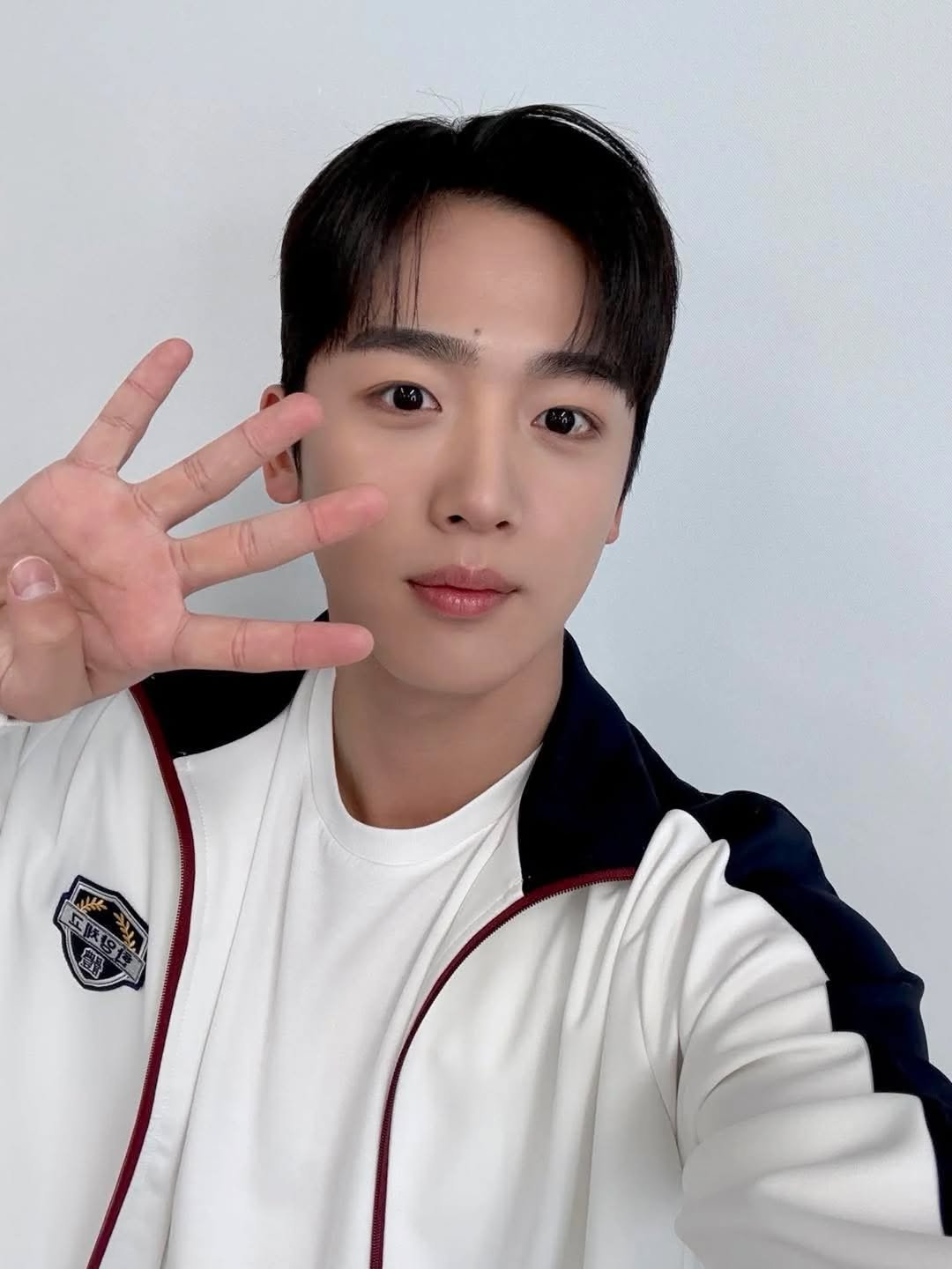 Photo by 박승진 on August 12, 2025. May be an image of 1 person and text.