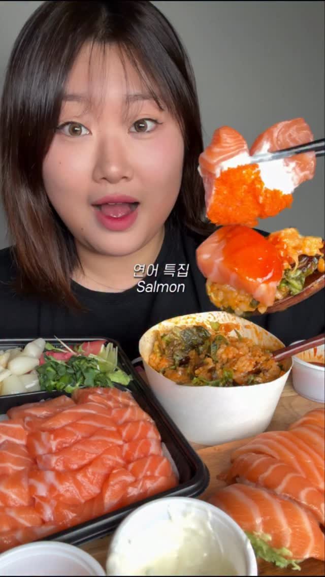 bakkongg 게시물 이미지: 오늘은 연어 특집! 🧡

육회왕자 연어공주에서
연어회 • 연어초밥 • 연어덮밥...