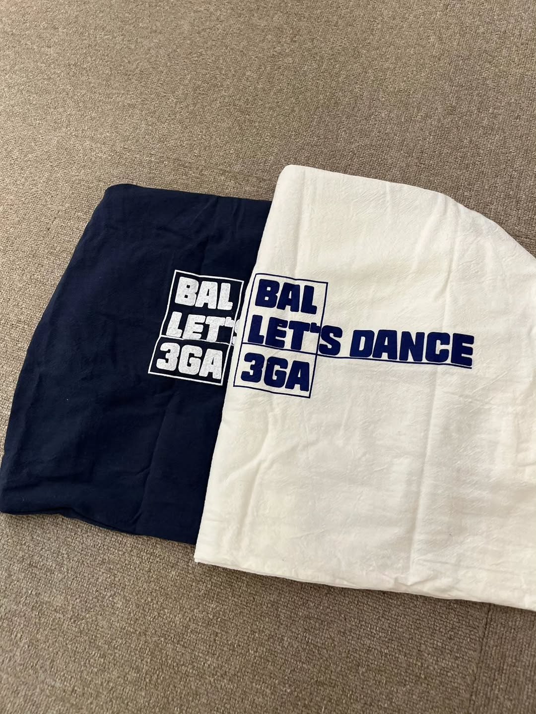 ballet3ga_jongno 게시물 이미지: 🩰종로3가역과 을지로3가역 사이, 발레3가 종로점
기다려주신 4주년 기념 코튼백을...