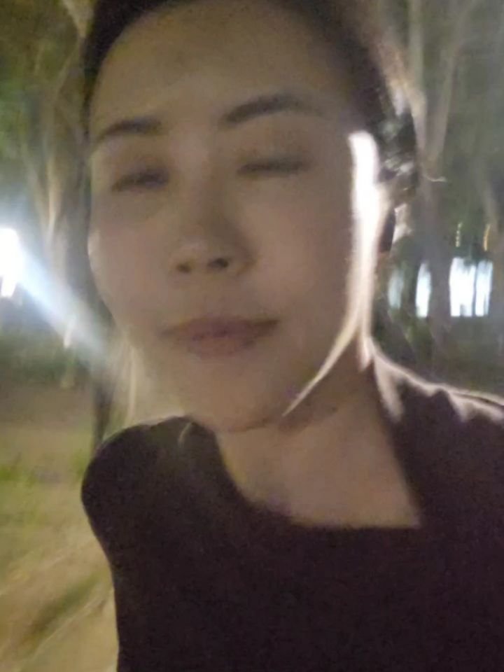 bangjongim 게시물 이미지: 밤마다 도산공원에서 러닝하는 맘, 
저예요. 저~🤗🤗

왜냐하고요?
마라톤 출전...