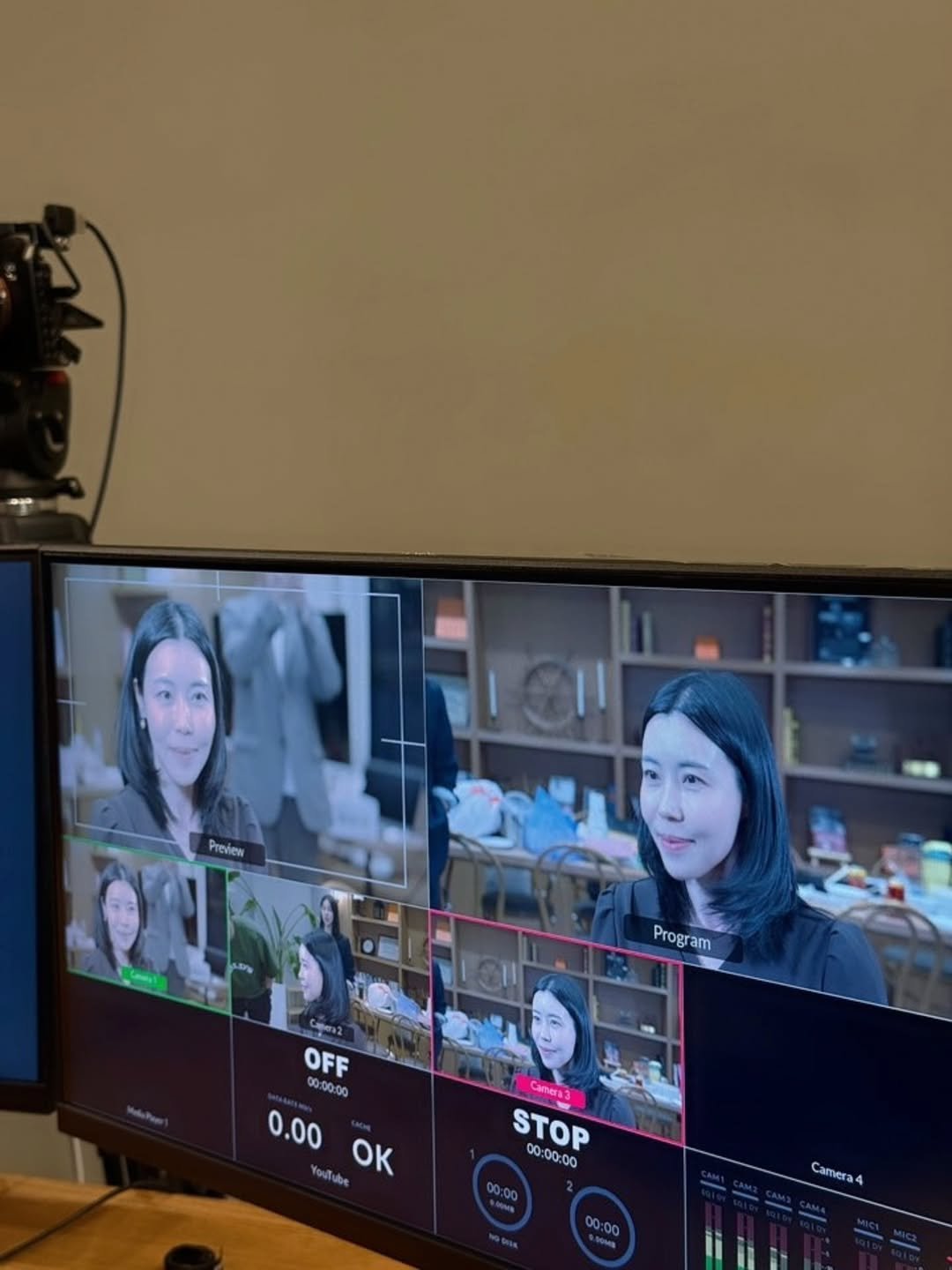 Photo by 방종임 on October 28, 2025. May be an image of television, screen, camera and text that says 'Preview Program Program OFF 00:00:00 0.00 เียยมีปวย 0.00OK ล้ว OK Camers Camera3 STOP 00: 00:00:00 Camera 4 00:00'.