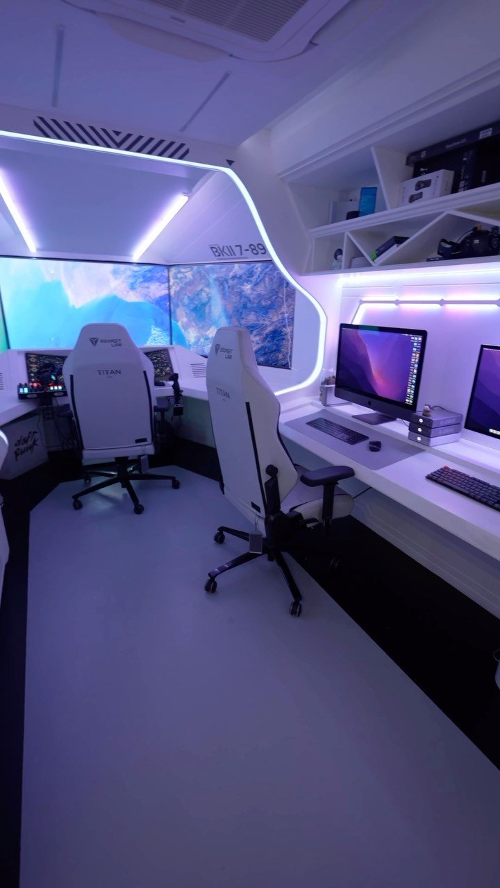 bankii_ii 게시물 이미지: Building My Spaceship BKII7-89

Architect kk...