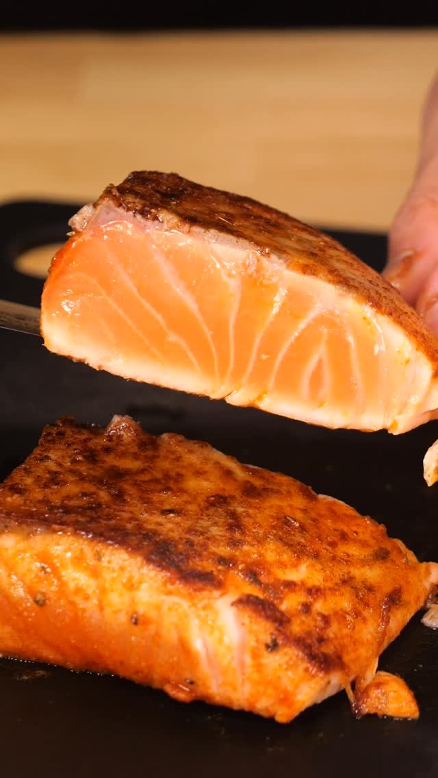 bayashi_tv 게시물 이미지: Me when I’m cooking…