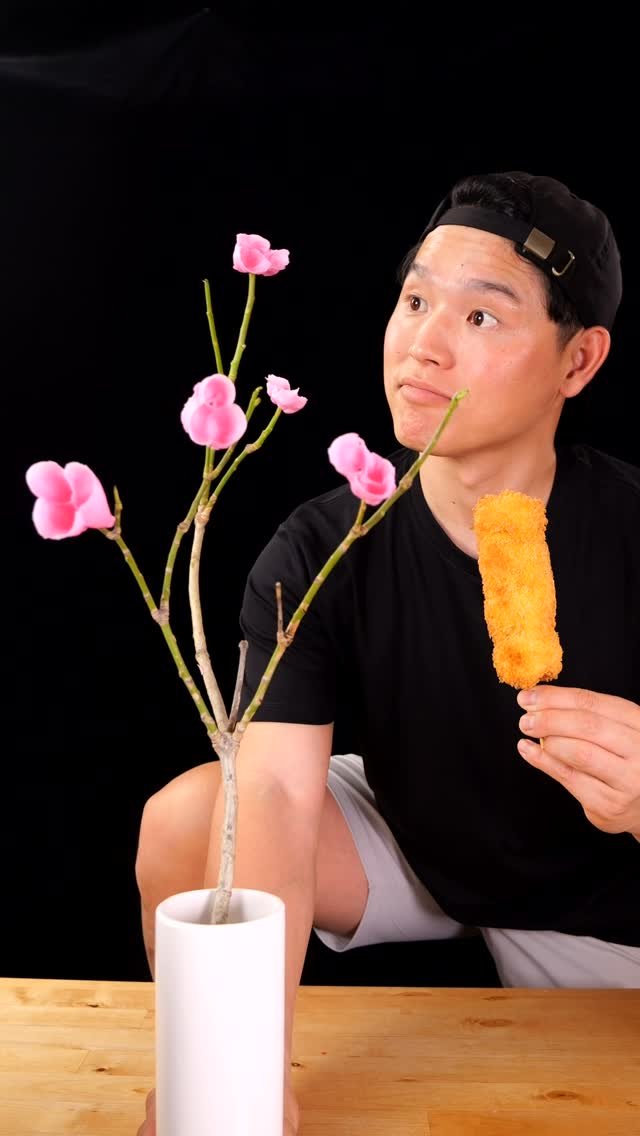 bayashi_tv 게시물 이미지: Fried Cheese ＆ Wax Flower