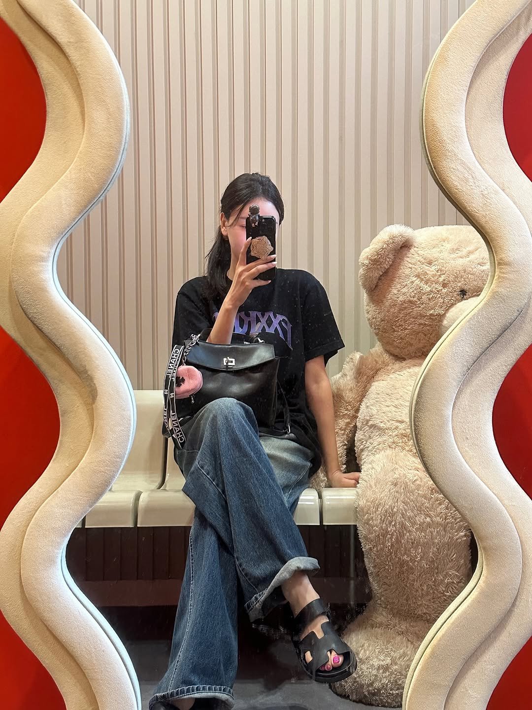 Photo by 빽꾸•바비•키링•백참•소품샵 on September 16, 2025.