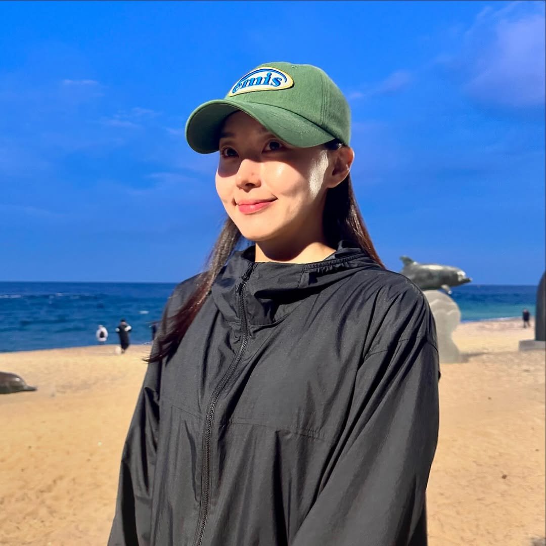 bbang_neu 게시물 이미지: 속초에 놀러왔서연🦀🌊 먹고 걷고 먹고 걷고,,그렇게 2만보를,,,😆