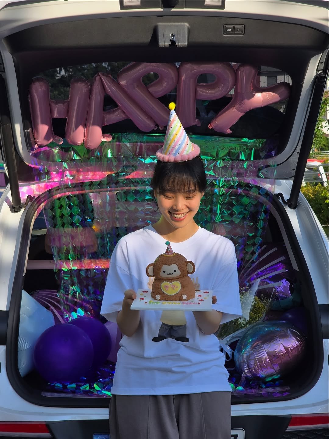 Photo shared by 양유진 on September 09, 2025 tagging @jelly.yoo, and @erithacus_byn. May be an image of balloon and text.