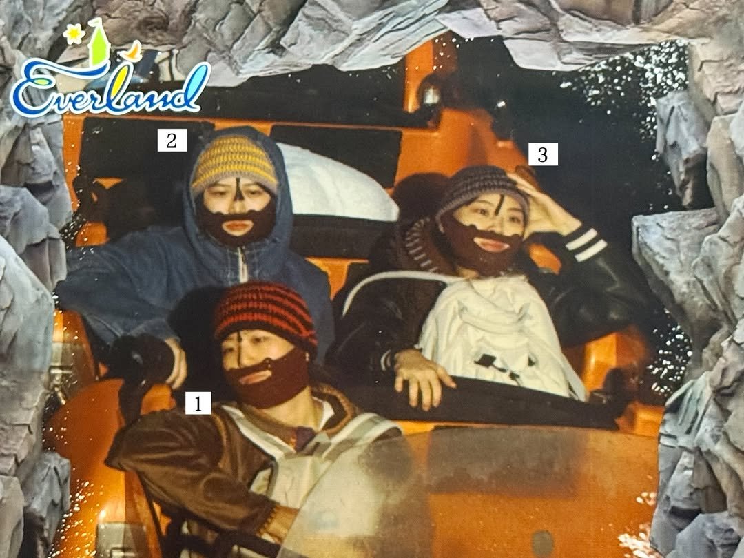 Photo shared by 양유진 on November 10, 2025 tagging @oahmango, and @janchaeng2house. May be an image of roller coaster and text that says 'Everland 2 3 1'.