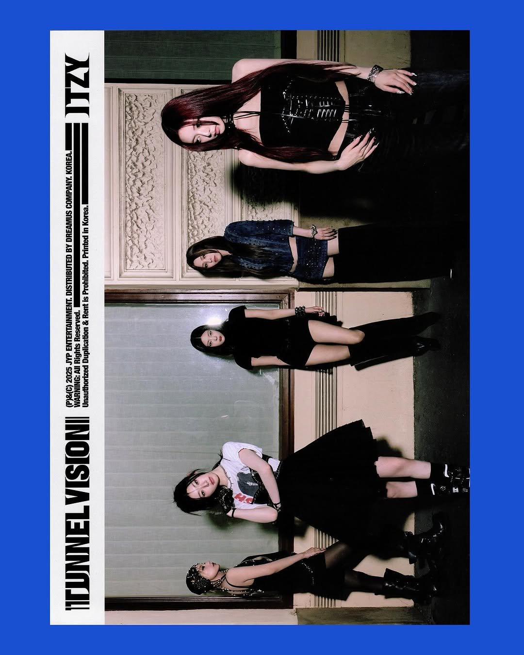 Photo by 스튜디오 빠른손 Studio Bbareunson on November 11, 2025. May be an image of ‎magazine, poster and ‎text that says '‎AZLI KOREA. COMPANY DREAMUS KorBa. Printad DISTRIBUTED Prohibited 0生蛋 น 2025 ታፈርርን !נמברחווו IINOISIA וונמונר‎'‎‎.