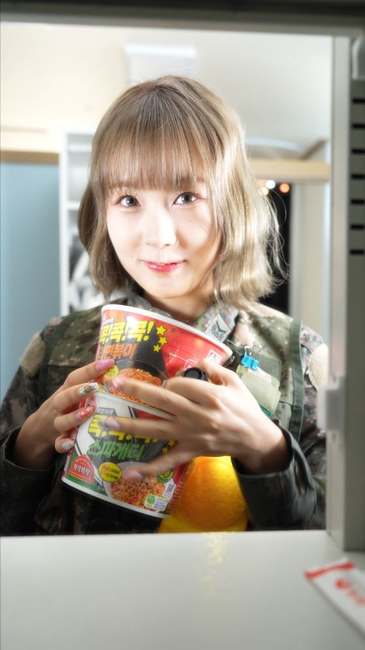 bbogbee 게시물 이미지: 라볶게티 먹어봤어? 같이먹을래??#군대 #k군대 #koreaarmy #korea