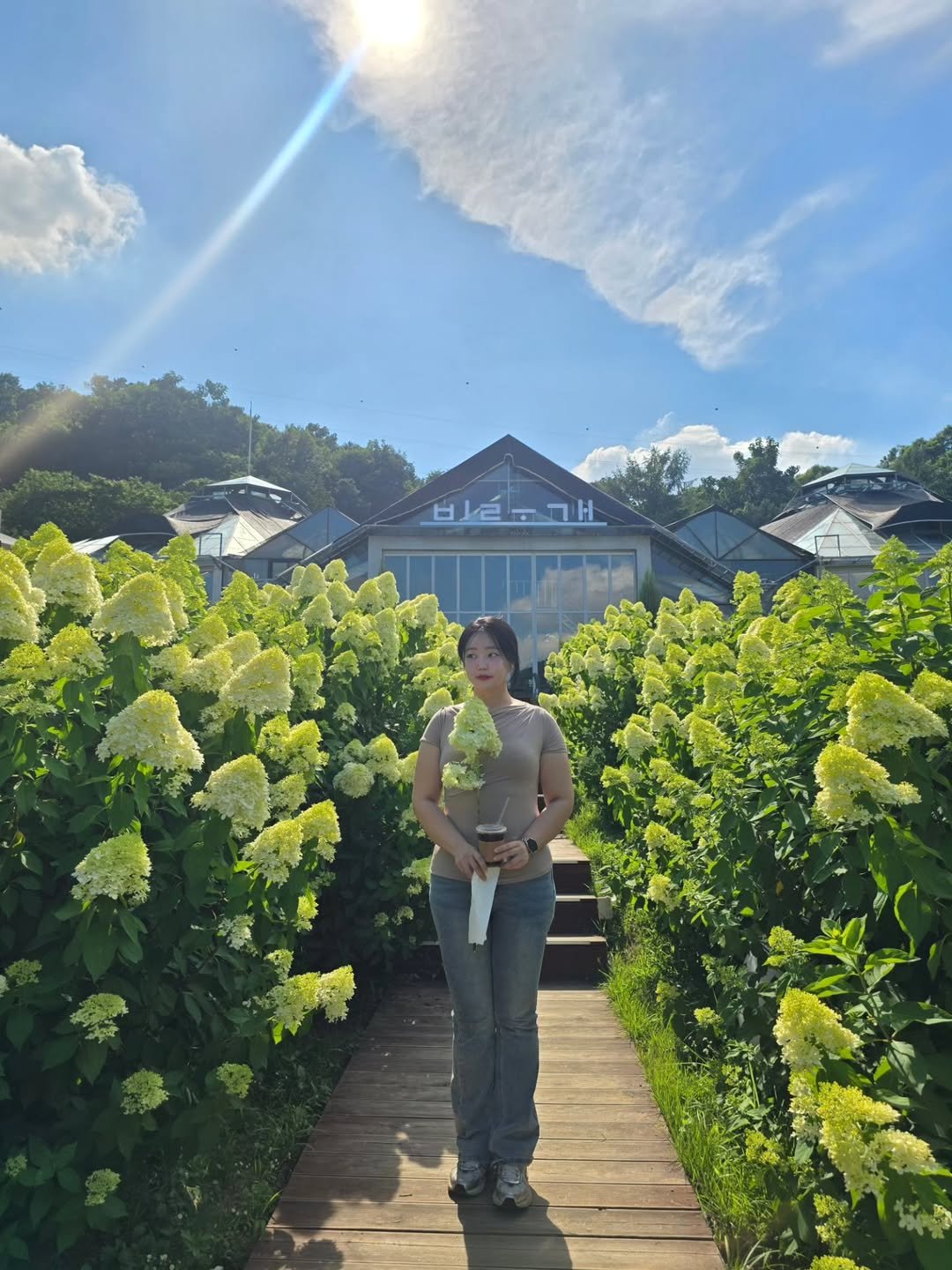Photo by 뽀이어트 ㅣ 95kg 출신 다이어트 * 체형 꿀팁 on July 28, 2025. May be an image of 1 person and text.