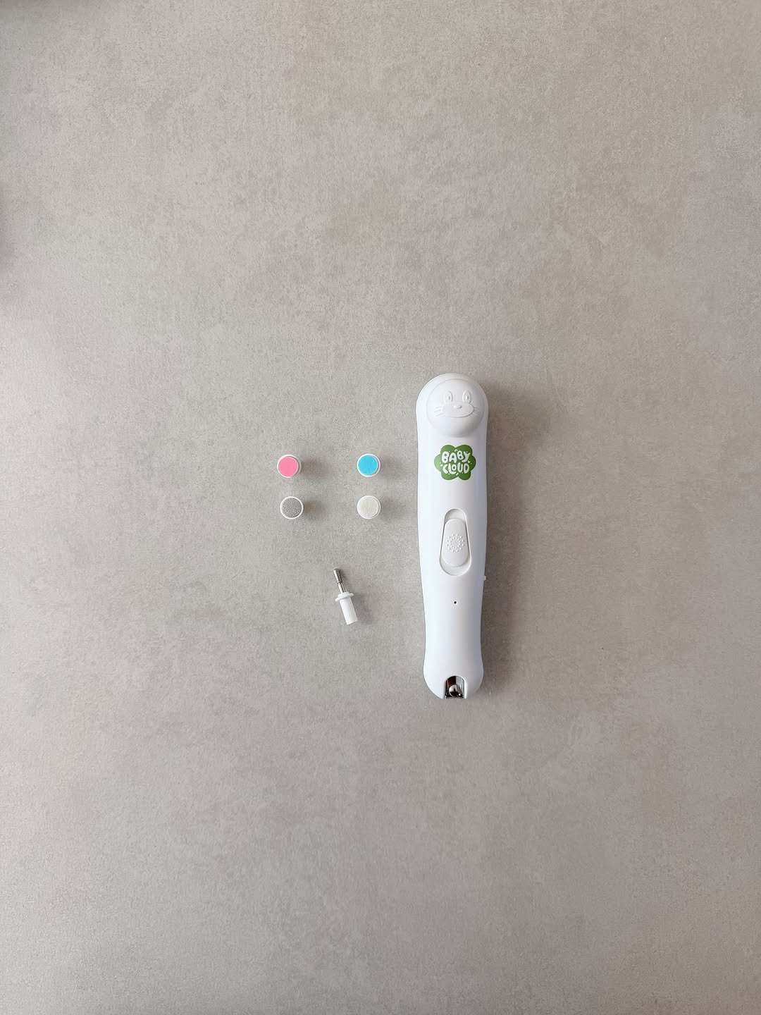 Photo by 💖뽀zip💖 on November 09, 2025. May be an image of controller and light switch.