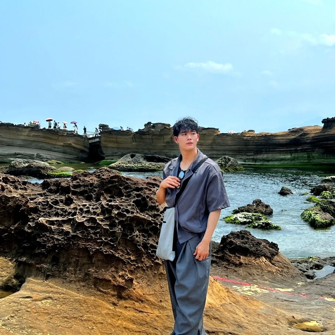 Photo by 오명교 on April 14, 2026. May be an image of outdoors and text.