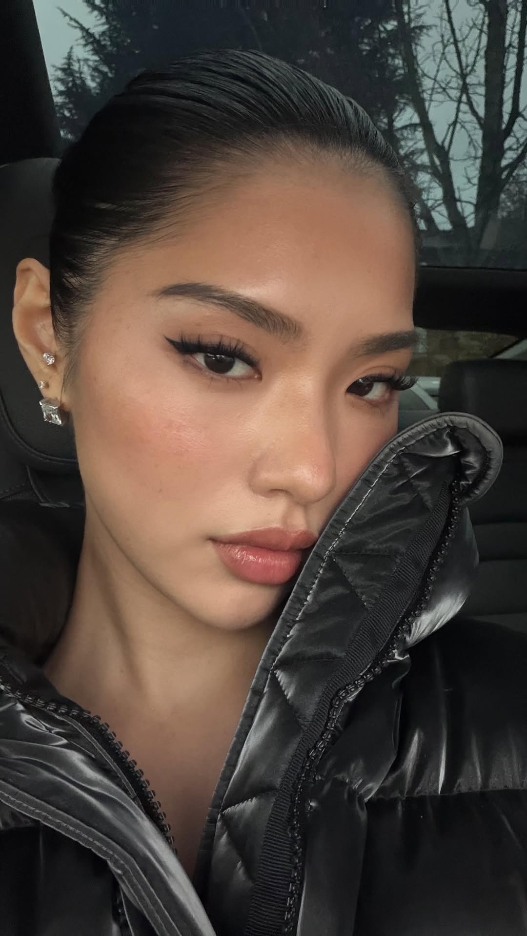 bbyambi 게시물 이미지: The holy trinity for summer proof makeup! Get...