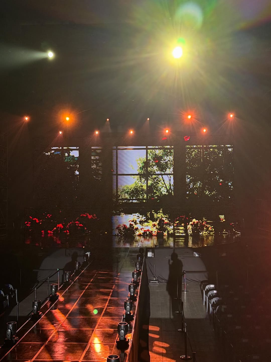 Photo by EUNHYUK on December 28, 2025. May be an image of lighting, crowd, concert and text.