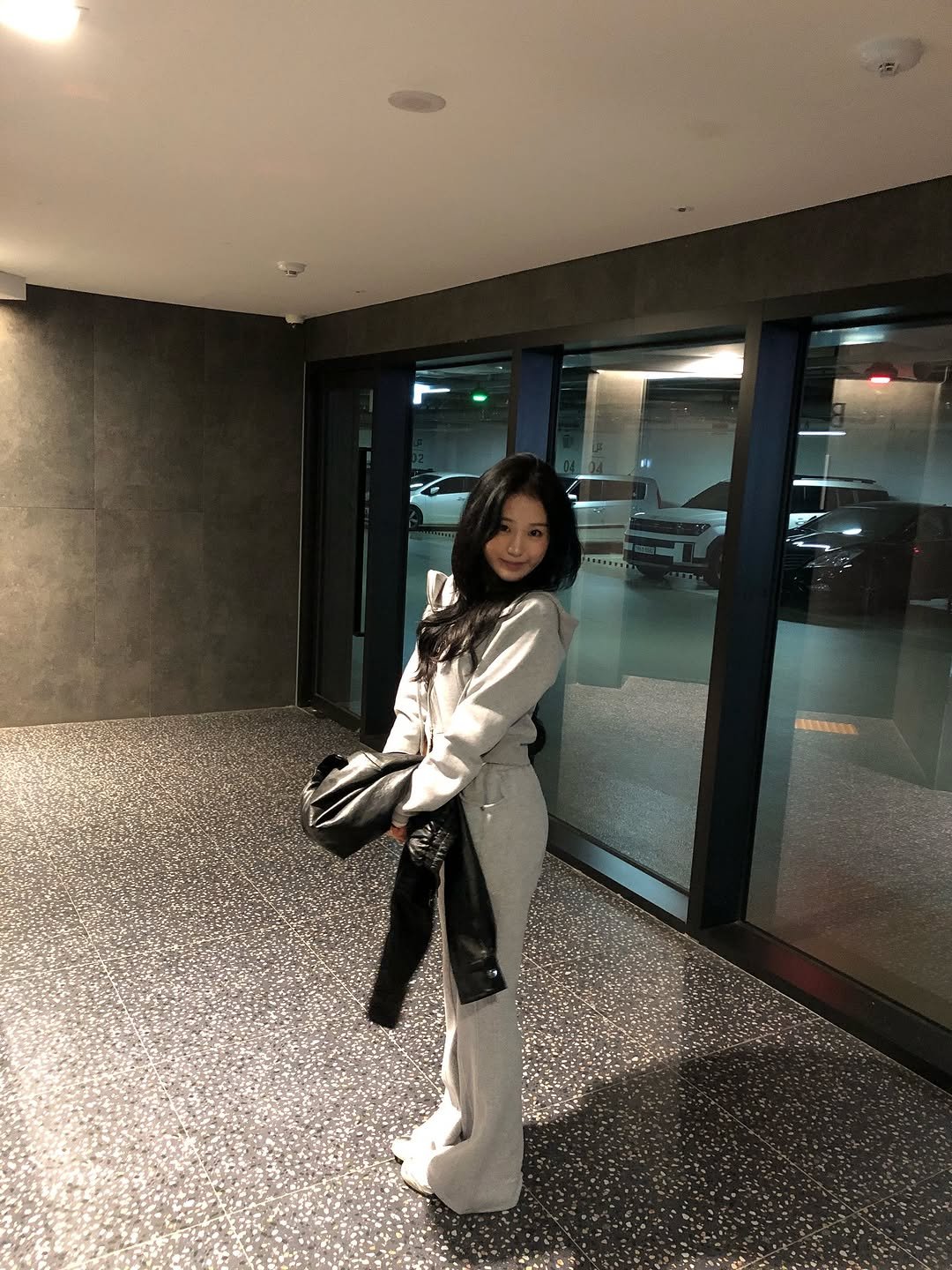 Photo by 베으 on September 26, 2025. May be an image of 1 person.