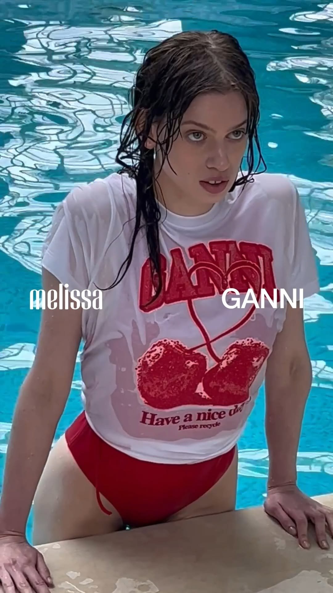 beaker_store 게시물 이미지: GANNI X MELISSA

다가온 여름을 기념해 에너지 넘치는 가니의 컬러와...