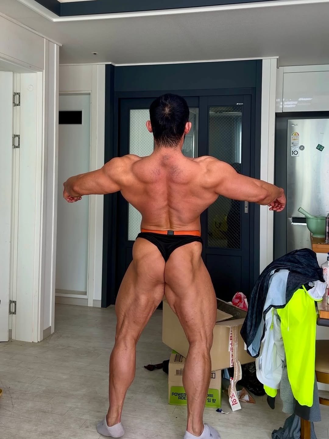 Photo by 🇰🇷IFBB_PRO_Park seong su💎부산피티/경성대피티/대연동피티/남천동피티 on November 07, 2025. May be an image of body building and text.