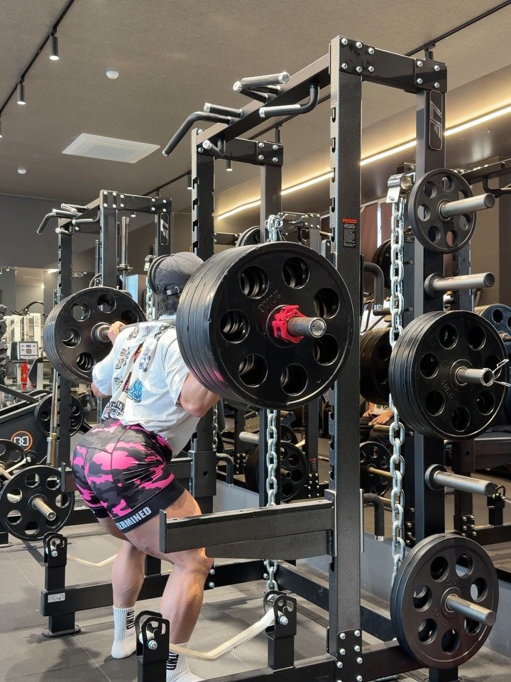 beast_best_park 게시물 이미지: 오늘 오랜만에 대전 아레나희트니스에서 하체운동 
2일동안 먹고 자고 했더니 회복된것...