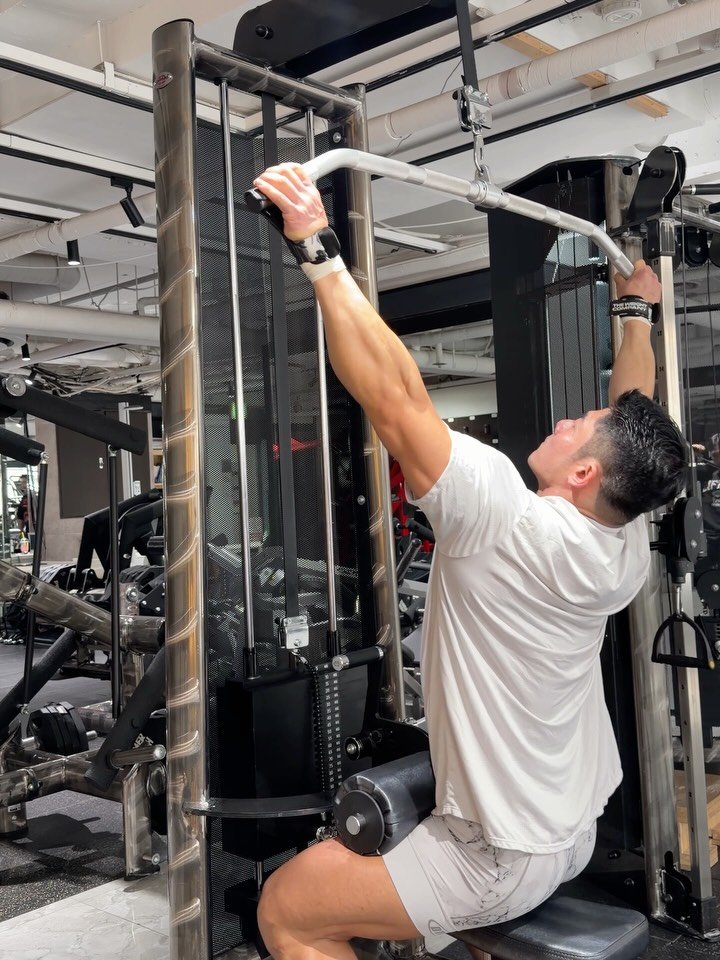 beast_best_park 게시물 이미지: 어제 등 이랑 이두 !!!
1.랫풀다운 
2.티바로우 
3.gym80 로우...