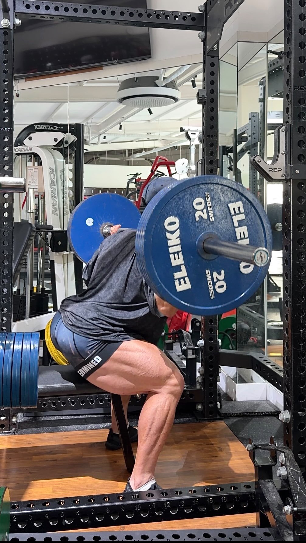 beast_best_park 게시물 이미지: 저번 뒷다리 루틴🔥
엉덩이랑 뒷다리 만들고 싶어서 무겁게 힙쓰러스트랑 엉덩이...