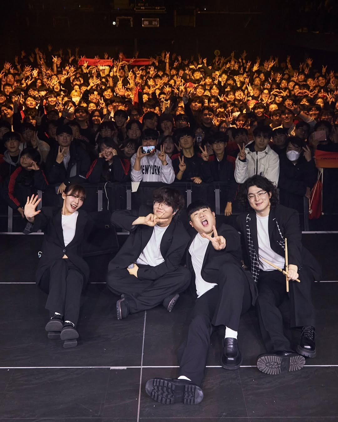 Photo shared by 메타코미디 on January 02, 2026 tagging @gangmintical, @onlychildkim, @cjaewoo_97, @1nesus, @beautifulnerd__official, and @reddragonfly_official. May be an image of one or more people, bangs, concert and text.