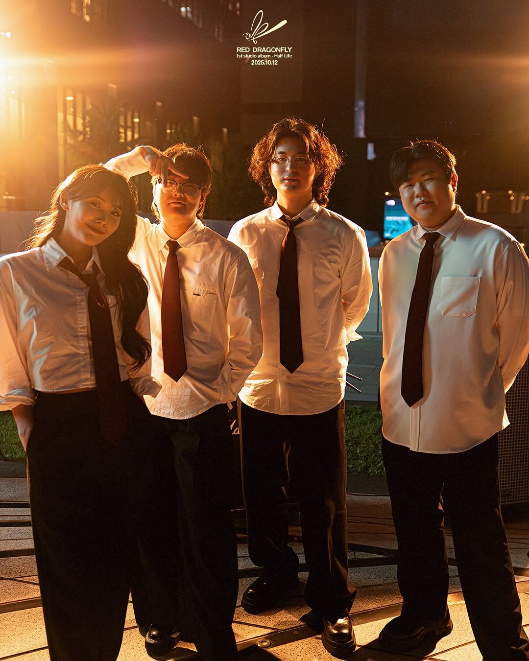 Photo shared by 메타코미디 on September 29, 2025 tagging @beautifulnerd__official, and @reddragonfly_official. May be an image of 4 people, bolo tie and text.