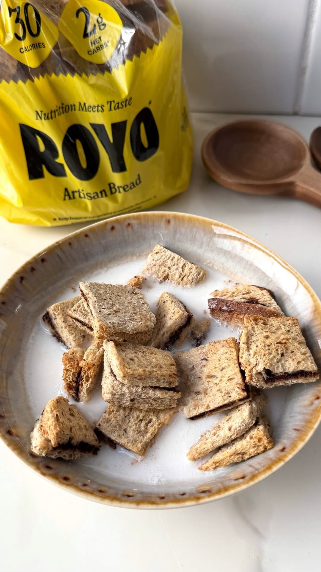 behindthesnack 게시물 이미지: breakfast just got 10X better 🤤 this low carb...