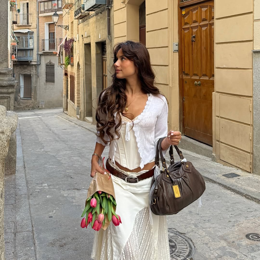 belajuliana_ 게시물 이미지: roaming around the streets of toledo