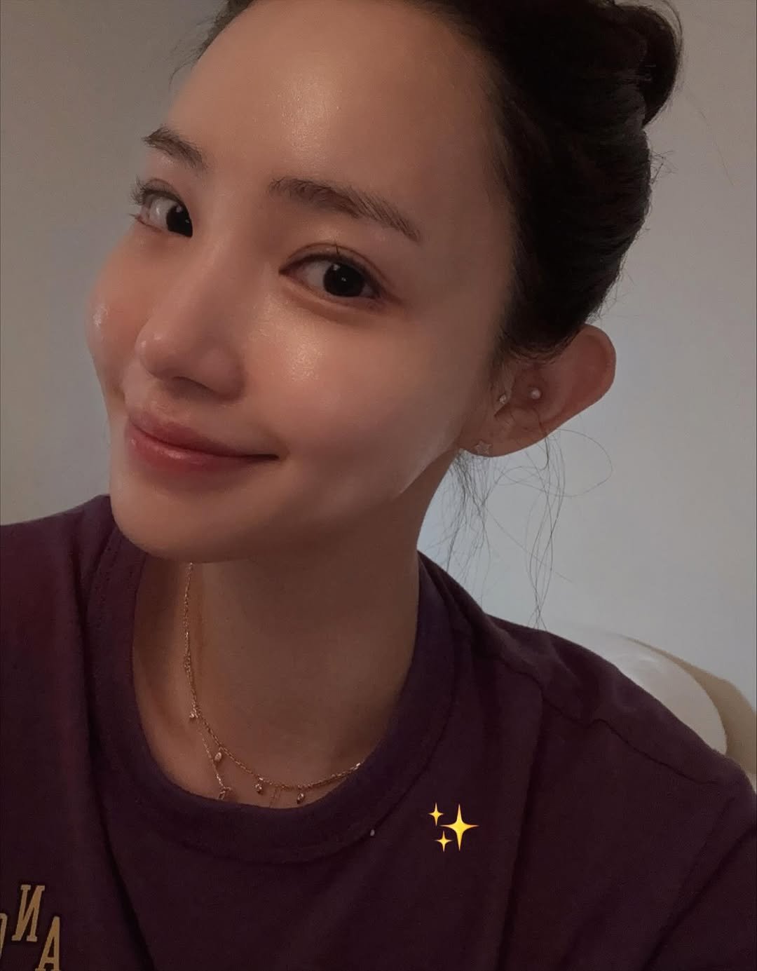 Photo by BELLELEAH on November 04, 2025. May be an image of one or more people, hair and text.