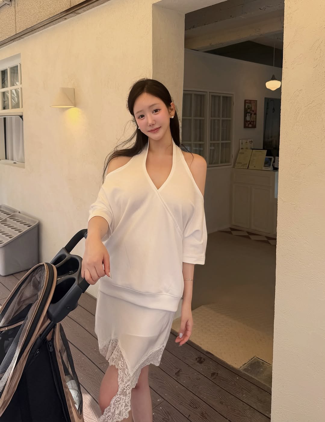 bellea___ 게시물 이미지: 가족이랑 너무 잘노는 나 ..
엄빠가 찍어줘서 이나이에 브이도 해봐요🤍

#신상#벨르아 #대천