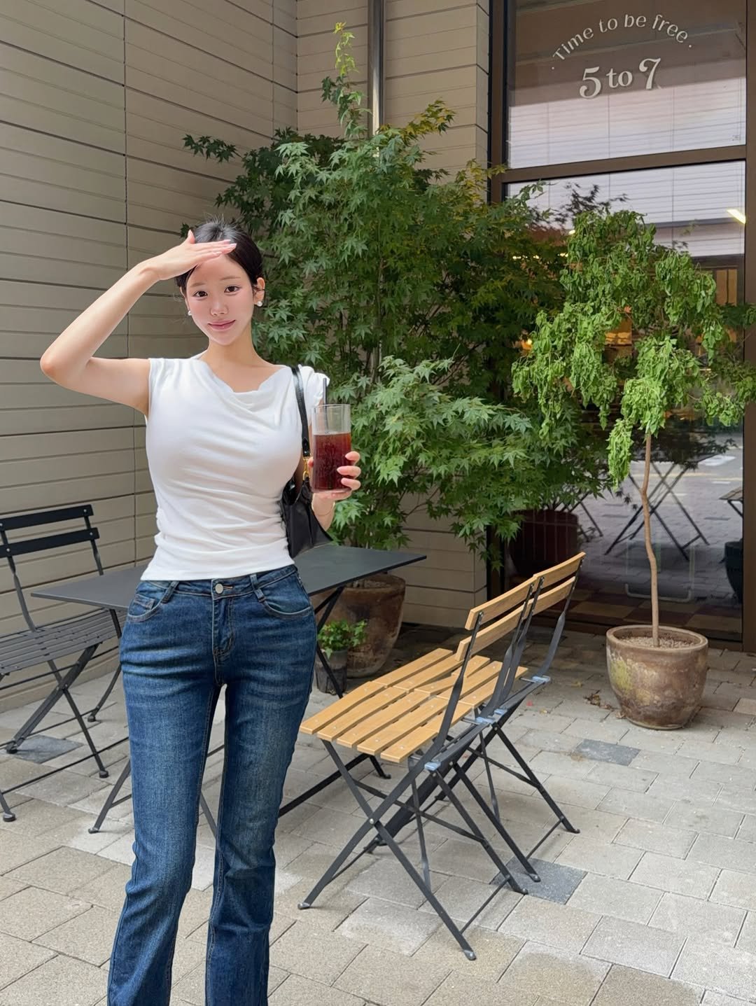 bellea___ 게시물 이미지: 햇살이 아니고 비오는거 맞는고에요 ^^,, 요즘 너무 습하죵
잘못된 날씨 선택...