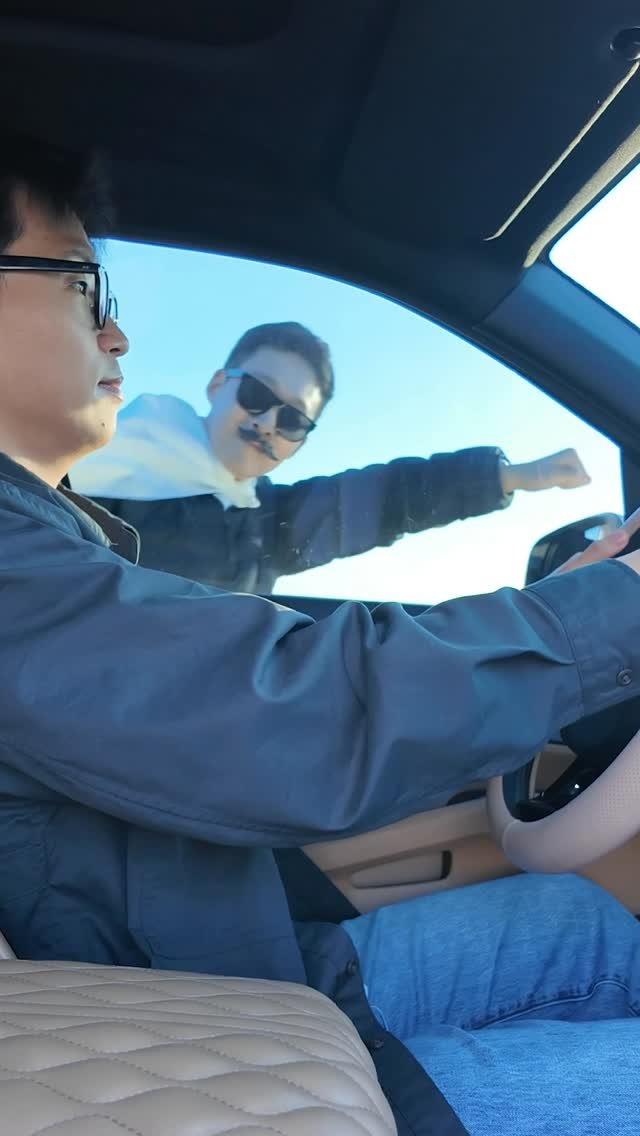 benope_official 게시물 이미지: 💨 베노프에 슈퍼맨이 떴다!

🎂 베노프 6주년
🎉 생일이라 역조공 선물까지...