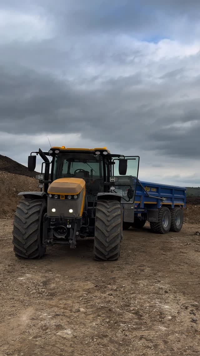 bentheoperator 게시물 이미지: No hanging about 🚜💨

#jcb #jcbagriculture...