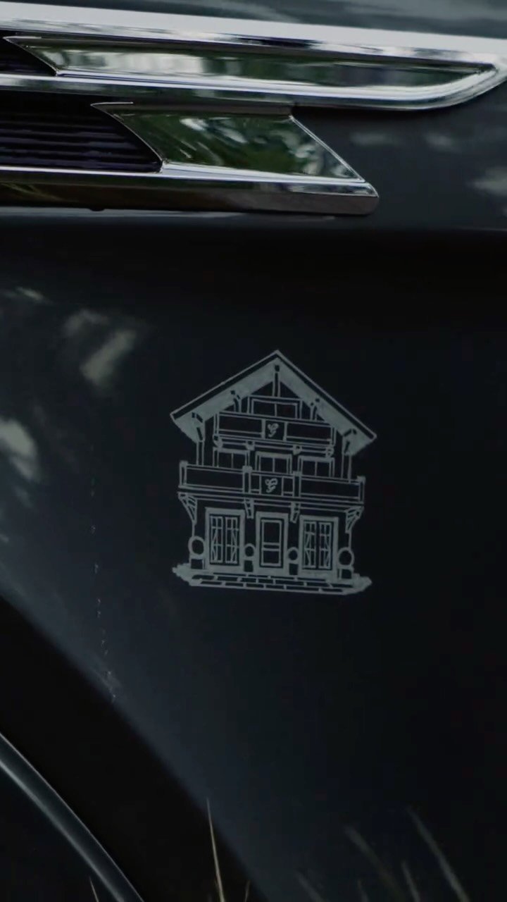 bentleymotors 게시물 이미지: At Belvedere, Holland Park, the Bentayga EWB...