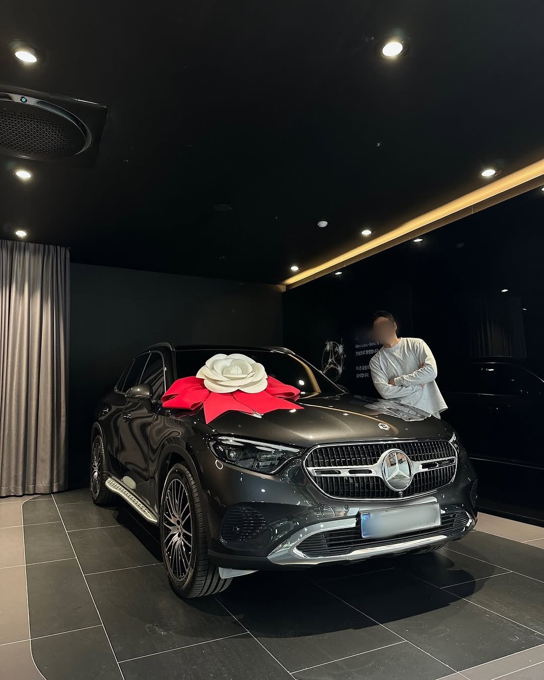 Photo by 벤츠 공식딜러 김대호 on June 02, 2025. May be an image of sedan.